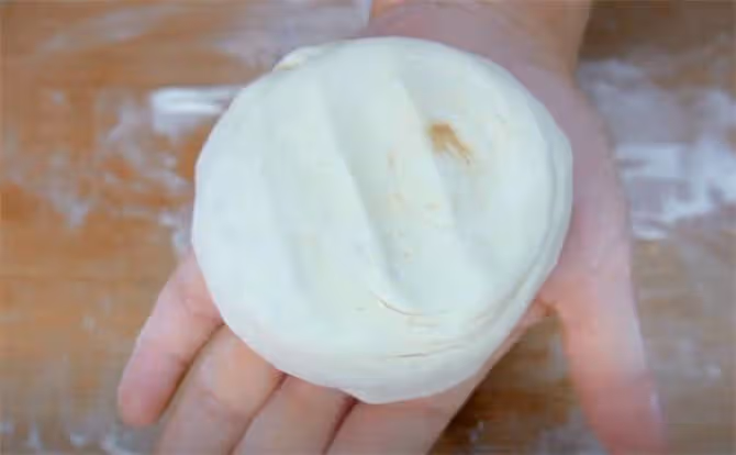花生不要油炸了,教你好吃到爆炸的做法,加碗麵粉酥脆醇香,過癮