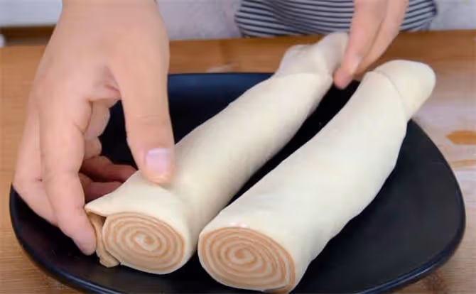 貓耳朵家常做法,放冰箱凍一凍,金黃酥脆又香甜,在家自己就能做
