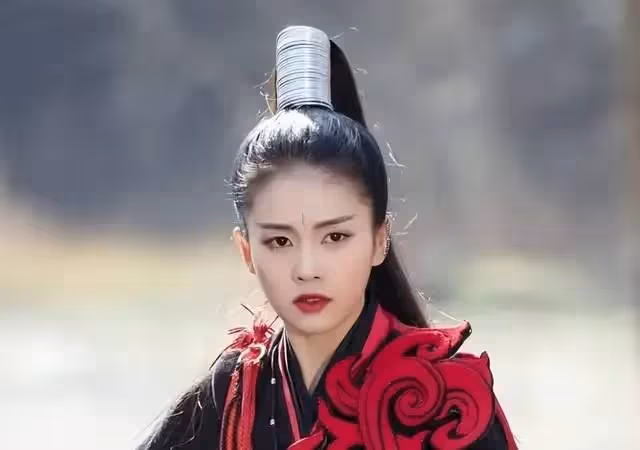 95花形成「三足鼎立」:征服三大導演,占據影視圈的半邊天
