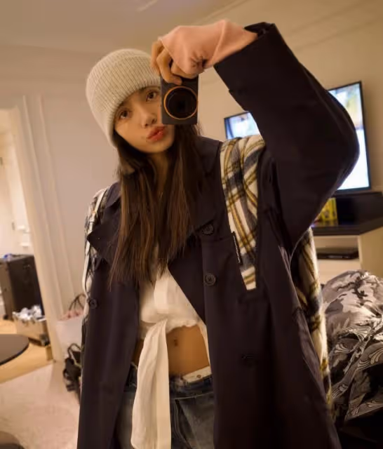 BLACKPINK人間芭比LISA14歲打敗4000人擠進YG!曾因素顏被攻擊