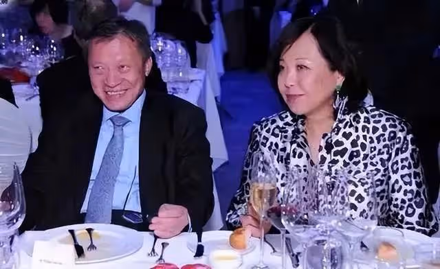 郭炳湘曾為她悔婚，孤身從悍匪手中救回丈夫，李天穎才是豪門贏家