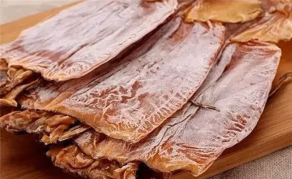 廚師朋友教我如何泡幹魷魚技巧,只用清水可不行