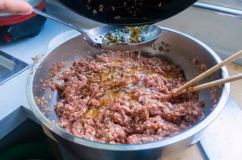 只要記住這3個順序,調的肉餡鮮嫩多汁,真的香