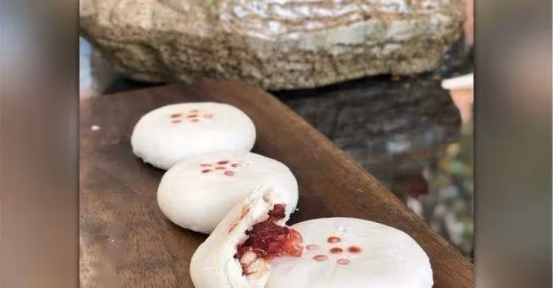 做玫瑰花酥餅加上它，放3天都不會硬，皮酥餡鮮，怎麼吃都不膩~