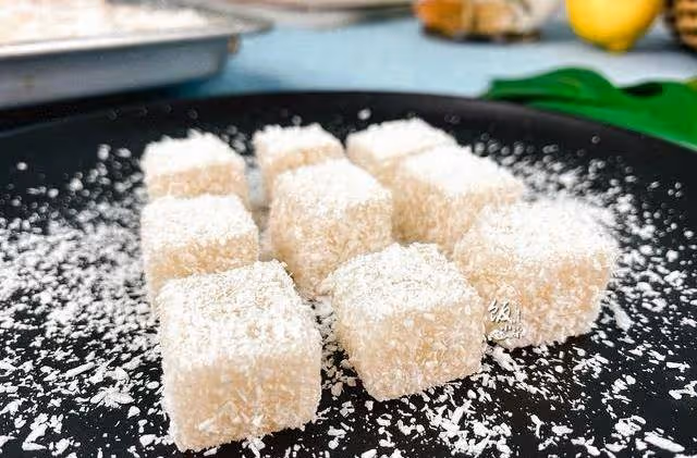 家裡有小孩,給他做雪梨糕解饞,健康又好吃,常吃對喉嚨好~