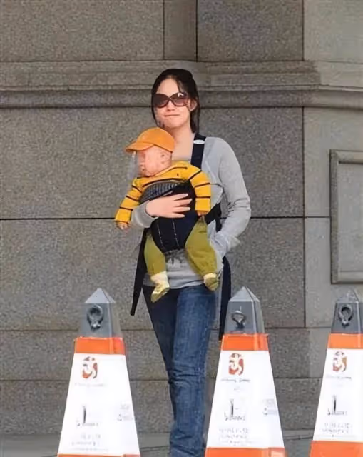 姜文第一次為了愛情向世俗低頭？傲氣硬漢為何對周韻如獲至寶