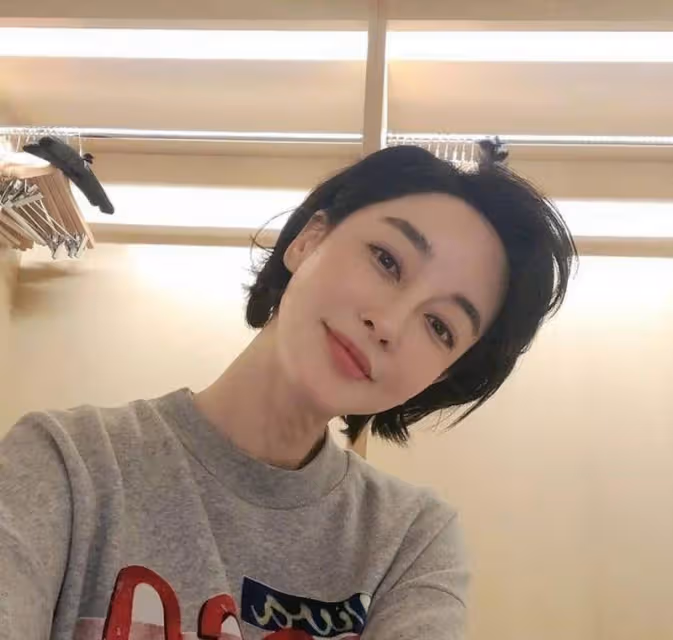 金瑞亨2.0版本駕到，池珍熙新女主颯爽，首爾大畢業卻做氣象小姐
