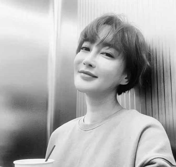 金瑞亨2.0版本駕到，池珍熙新女主颯爽，首爾大畢業卻做氣象小姐