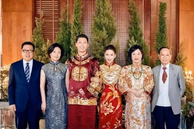 他們高調官宣結婚，網友：「恭喜！終於攀上高枝了！」