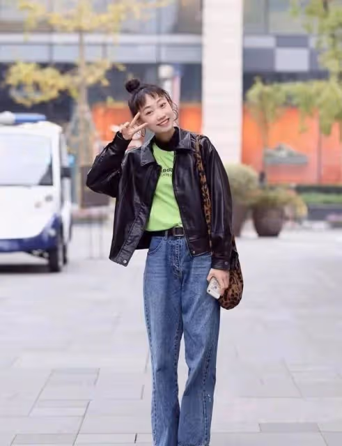 時尚百搭又耐穿的牛仔褲讓你秀出苗條身材