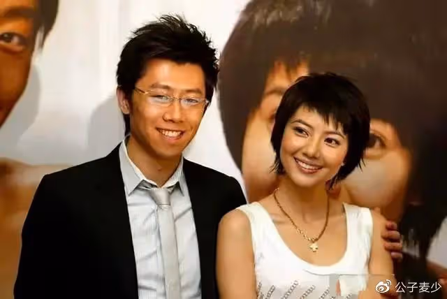 她玩了5個男人，三次當「三」，卻依舊是頂流