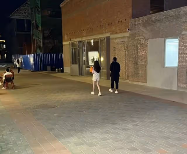陳思誠被曝將小女友阮巨送給大佬陪酒,女方疑懷孕逼婚不成鬧僵
