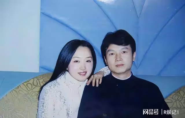 楊鈺瑩商演近照曝光,52歲像30多歲氣質依舊,可惜要孤獨終老了