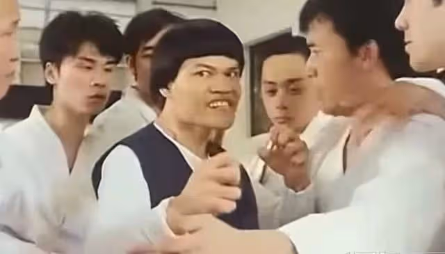 近況曝光!69歲港知名丑角身材樣貌無走樣,轉戰內地更升級當老闆