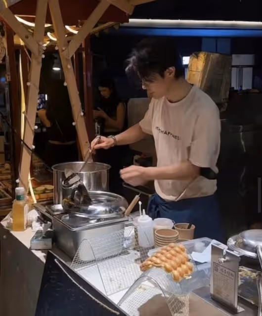 北上賣魚蛋!TVB小生深圳擺攤生意火爆,曾遭雪藏疑為轉行鋪路