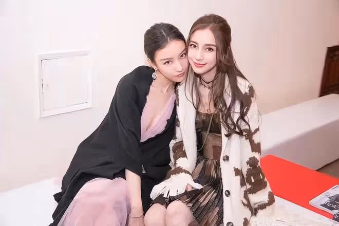北京那一夜,倪妮體態暴露嚴重缺陷,讓她苦心經營的人設徹底崩塌