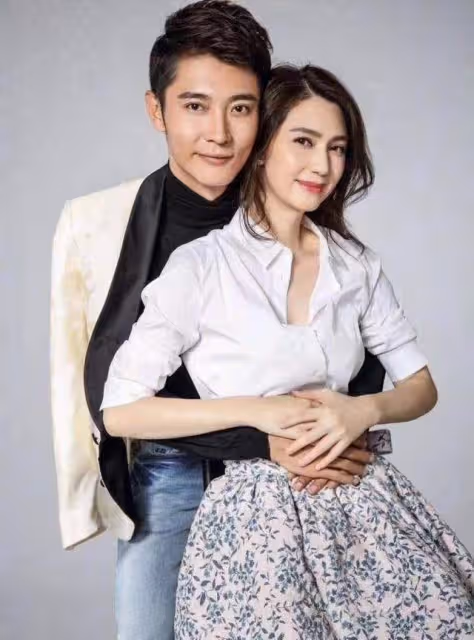 北京這一夜,洪欣撕開了她婚姻假幸福的遮羞布,也絕了張丹峰的路