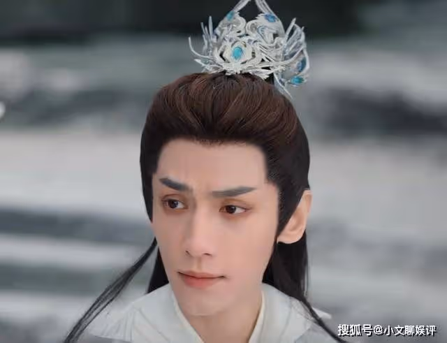 《長月燼明》兆悠為何讓澹臺燼跟自己姓滄?倆人竟有血緣關係,龐宜之一語道破