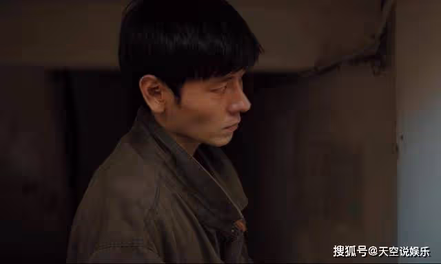 《漫長的季節》一盤餃子換一條命，傅衛軍對沈默的愛，根本不值得