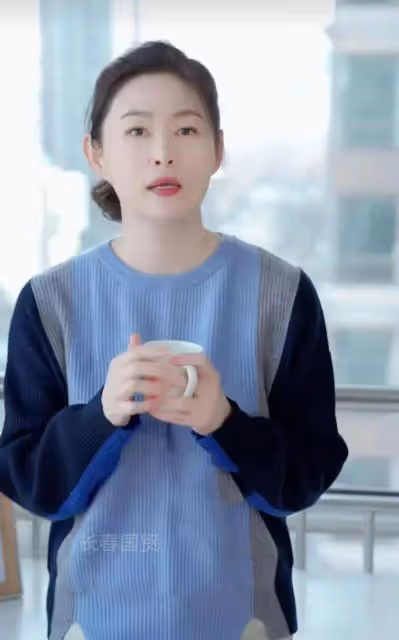 讓西門慶一見鍾情，與武松談情說愛，最美潘金蓮的她，如今變這樣