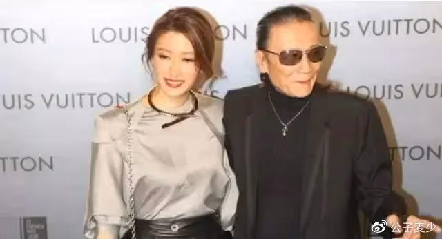 謝賢前女友Coco:戀愛12年無果,用青春換來2000萬,如今怎樣了