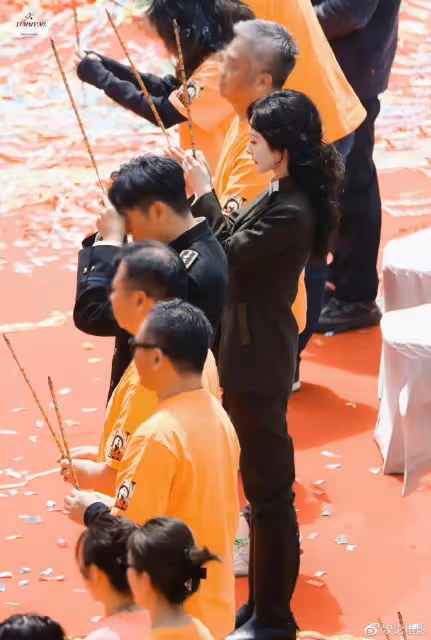 秦昊演出新劇奪最高分,再度走紅,直播稱合作的楊冪會給大家驚喜