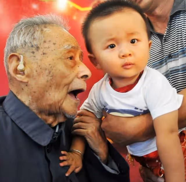 105歲阿公獨居40年無人問津！心寒立遺囑「把1500萬拆遷款留給鄰居」　如今「被3兒子提告」法院判了