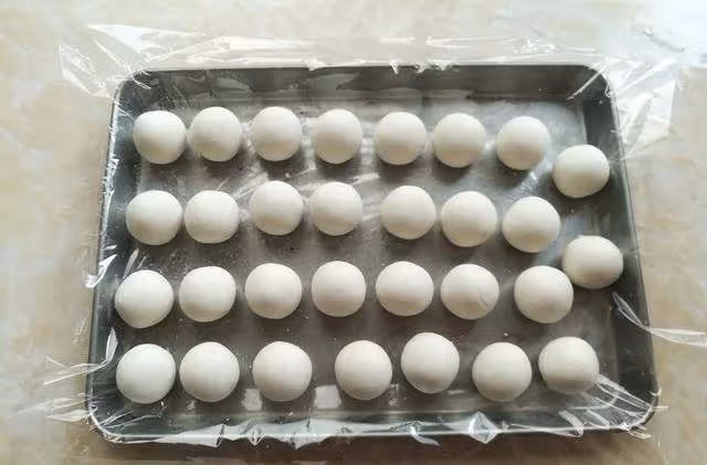 七夕將至,給愛人做一道中式傳統甜品,寓意甜甜蜜蜜,比湯圓省事~
