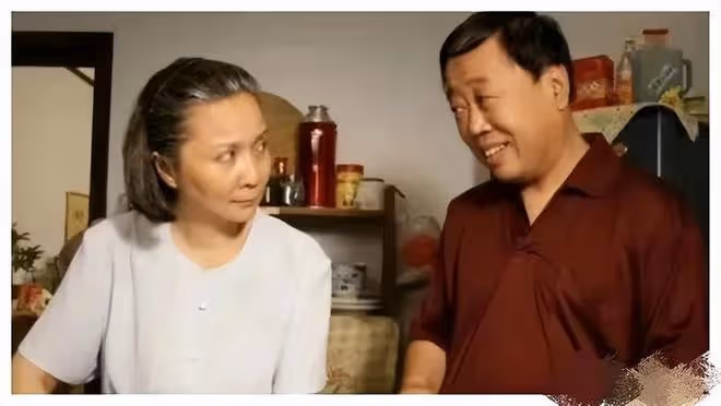 相聲演員李建華追悼會:姜昆、鞏漢林前來弔唁,蔡明哭到被人攙扶