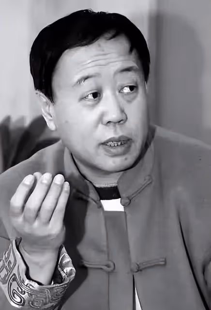 相聲演員李建華追悼會:姜昆、鞏漢林前來弔唁,蔡明哭到被人攙扶