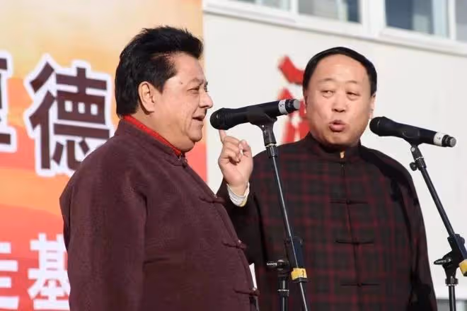 相聲演員李建華追悼會:姜昆、鞏漢林前來弔唁,蔡明哭到被人攙扶