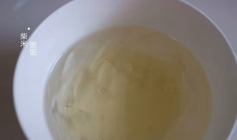 蛋糕這樣做,入口即化,清涼解暑,夏天吃它,比吃雪糕還過癮~