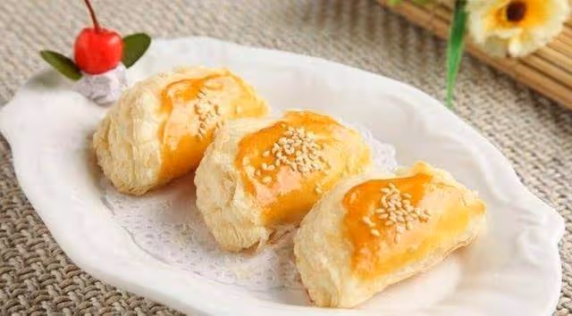 5種食材自製榴槤酥,讓人又愛又恨的味道~