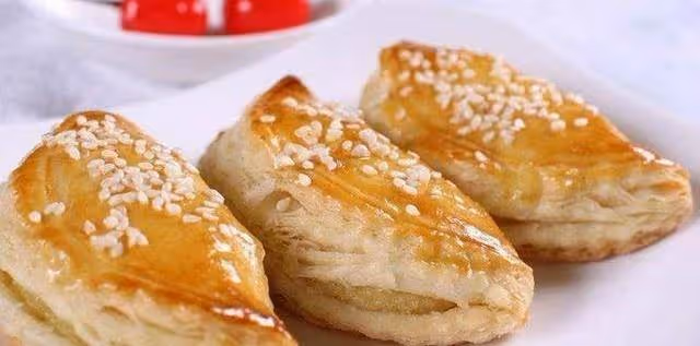 5種食材自製榴槤酥,讓人又愛又恨的味道~