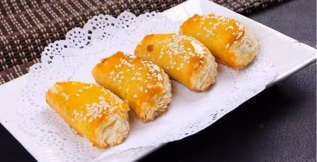 5種食材自製榴槤酥,讓人又愛又恨的味道~