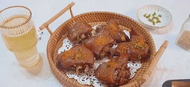 網紅烤豬蹄,下飯又軟糯入味,家人都愛吃呀~