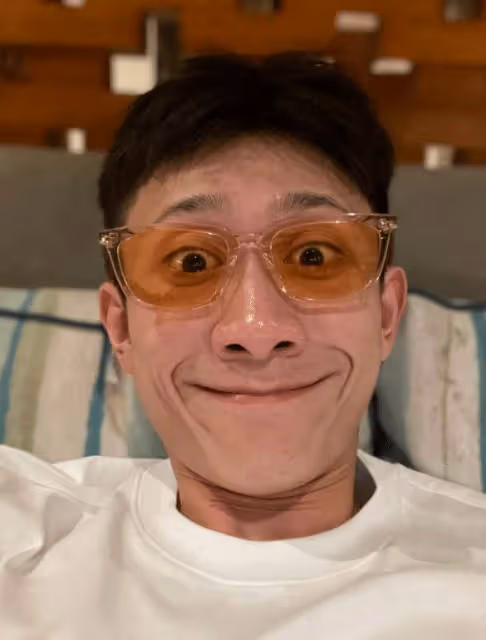 張一山成為竇驍的伴郎，禮物價值超過50萬元，這場婚禮轟動了半個娛樂圈