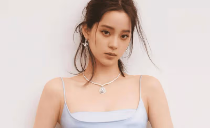 灣灣某清純女星勾搭港圈海王，被羞辱之後，還被助理吃豆腐