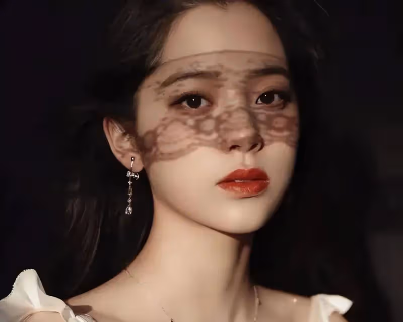 灣灣某清純女星勾搭港圈海王，被羞辱之後，還被助理吃豆腐