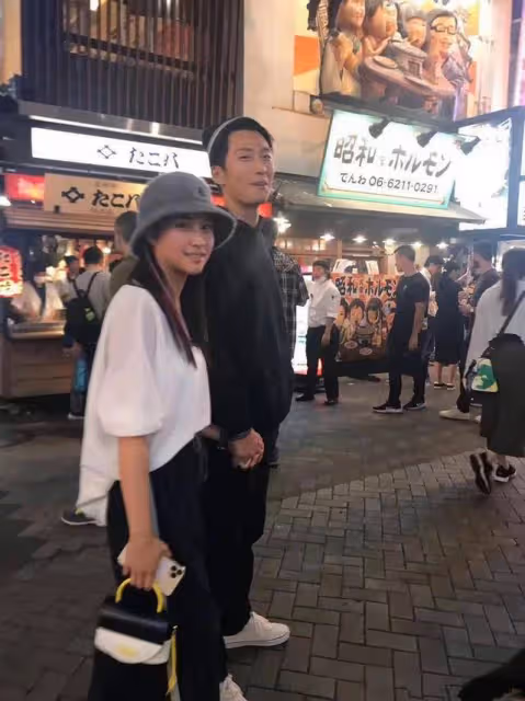 參加賭王葬禮，竇驍盡顯女婿身份？能娶何超蓮，並非偶然？