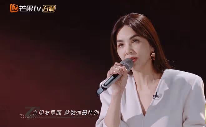 《乘風》評委太雙標,同樣唱代表作,Ella拿第一,徐懷鈺得分超低