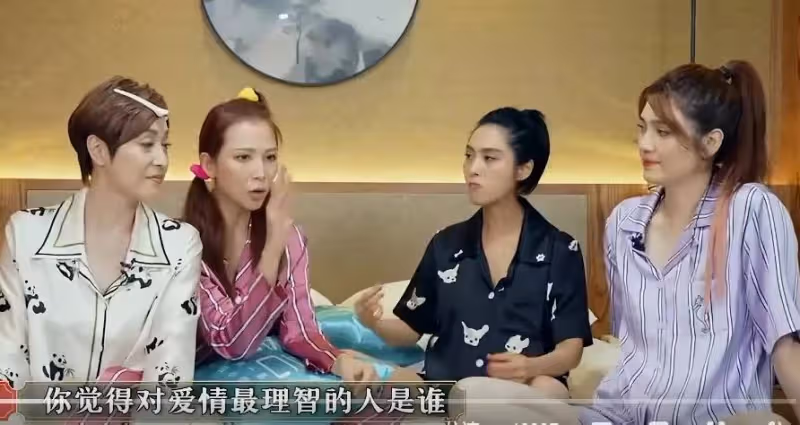 張丹峰婚變後喝酒吃肉開懷大笑，網友：這個表情太囂張