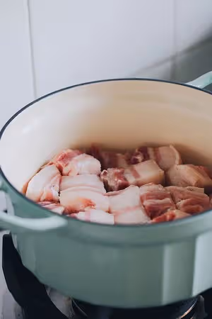 不焯水不放油的家常紅燒肉