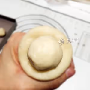不用揉出膜、不用醒面就能酥掉渣的中式酥皮點心