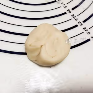 不用揉出膜、不用醒面就能酥掉渣的中式酥皮點心