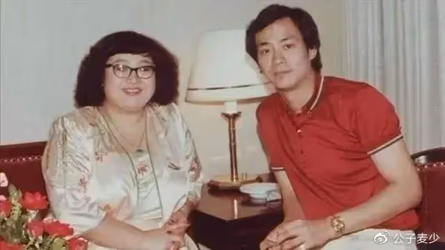 靠老婆出圈的3位男星!成名後卻一腳踹掉愛上新歡,實在太可恨!