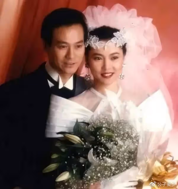 靠老婆出圈的3位男星!成名後卻一腳踹掉愛上新歡,實在太可恨!