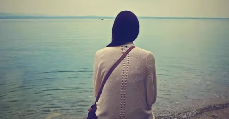 為防兒媳，公婆買房寫女兒名，老伴生病婆婆淚崩：女兒不如兒媳親