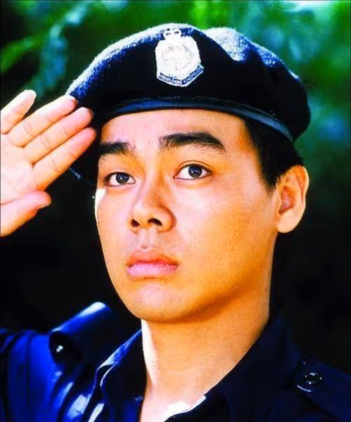 劉青雲曾嫌郭藹明是花瓶，日後卻成懷中妻，如今56歲成寵妻狂魔