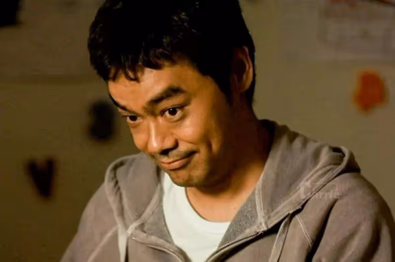 劉青雲曾嫌郭藹明是花瓶，日後卻成懷中妻，如今56歲成寵妻狂魔